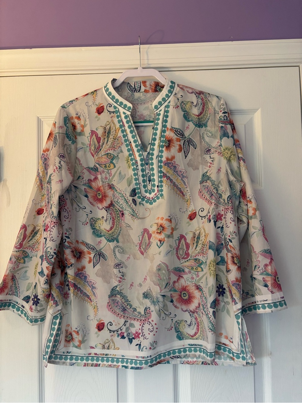 Womens Floral Paisley V-Neck Tunic Top - White/Multicolor